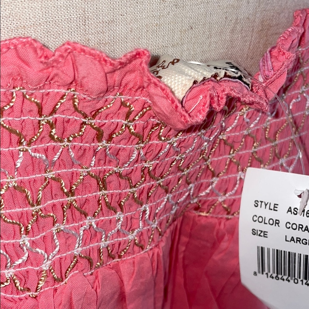 🌸Coral  Embroidered Women's Top🌸 - Picture 8 of 9